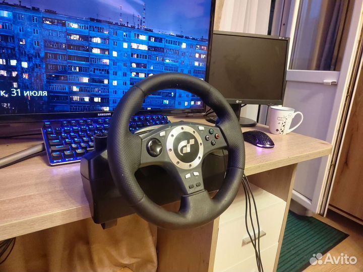 Руль logitech driving force pro