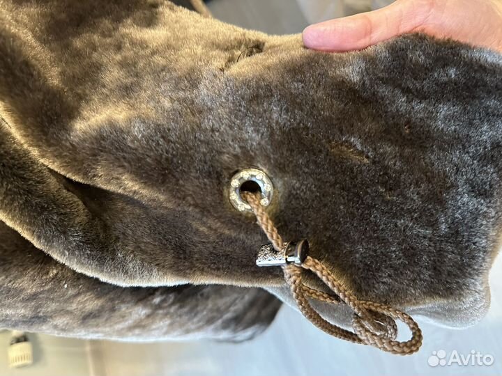Шуба цигейковая 48-50 с норкой