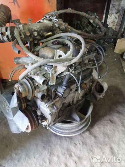 Двигатель 4216