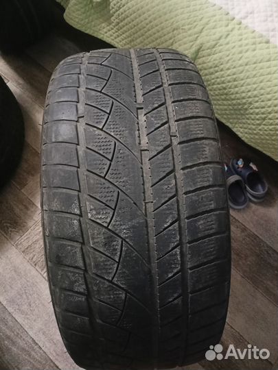 Michelin Agilis 245/45 R18