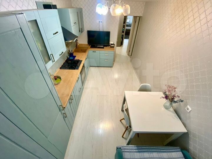2-к. квартира, 66 м², 2/5 эт.