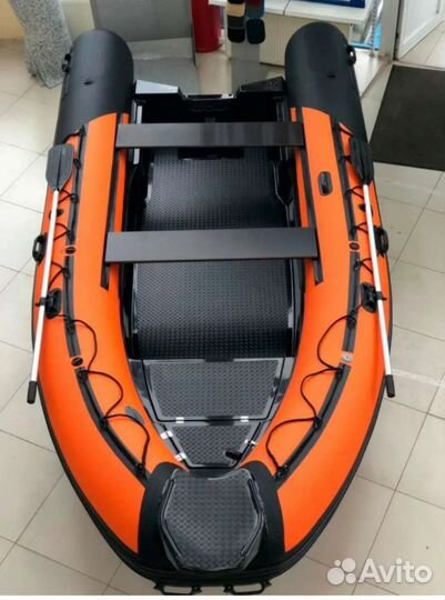 Лодка риб навигатор 380R PRO