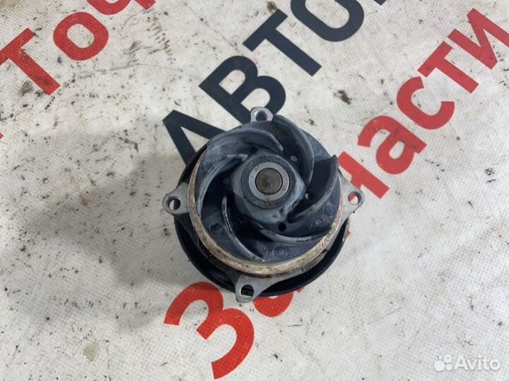 Помпа Ford Focus седан 2.0 eddb 2004