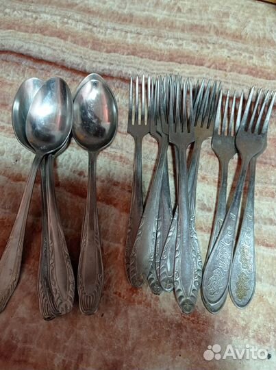 Столовые вилки - ложки