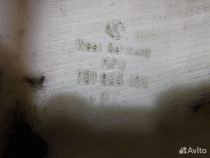 Бачок омывателя лобового стекла VW Transporter T4