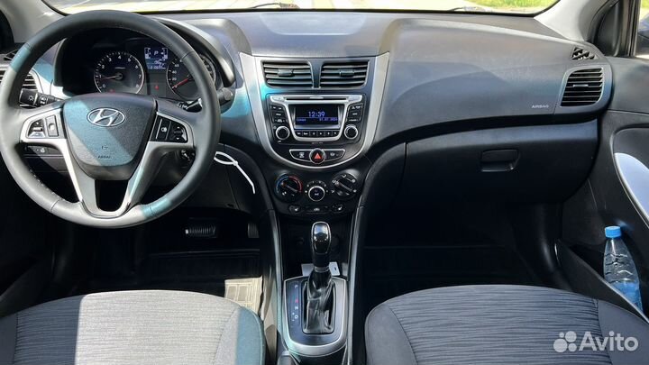 Hyundai Solaris 1.6 AT, 2015, 209 950 км