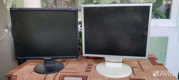 Монитор samsung