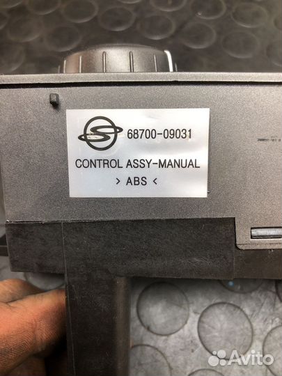 Блок управления печкой SsangYong Kyron DJ