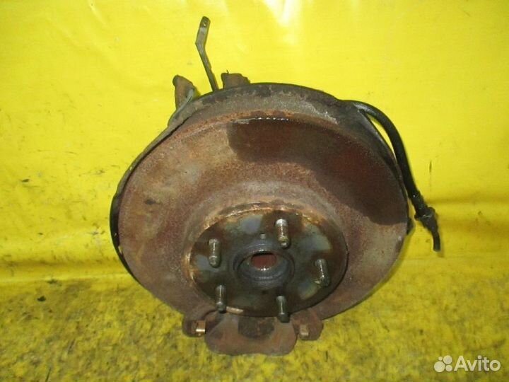 Ступица Toyota Rav4 SXA11G (Переднее Левое)