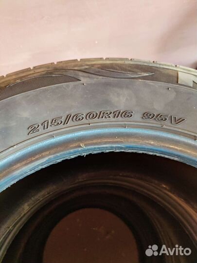 Nexen N'Fera SU1 215/60 R16 V