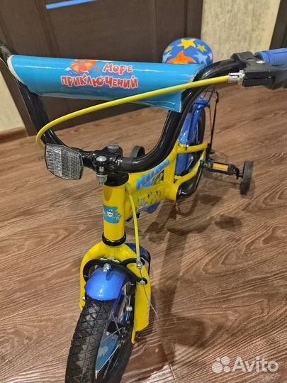 Детский велосипед четырехколесный