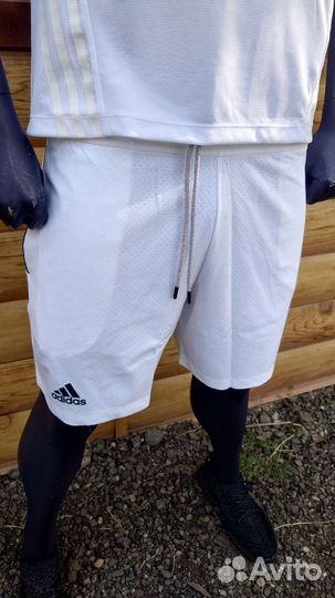 Шорты adidas мужские l