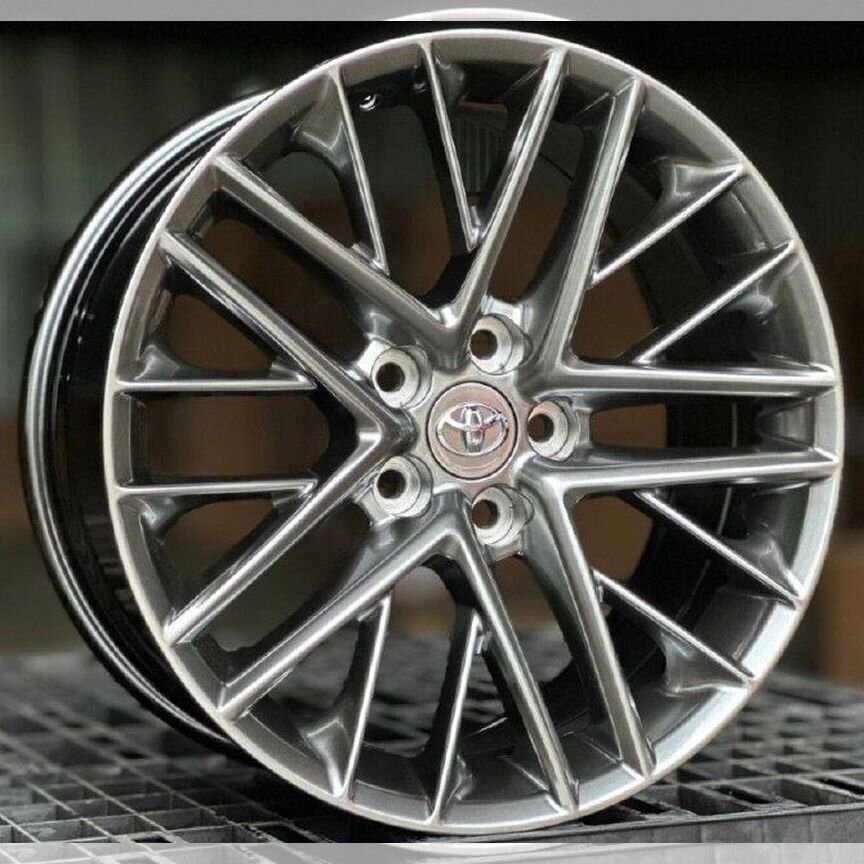 Литые диски Toyota 8×R18 5×114.3