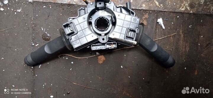 Подрулевой переключатель на Киа Рио 2