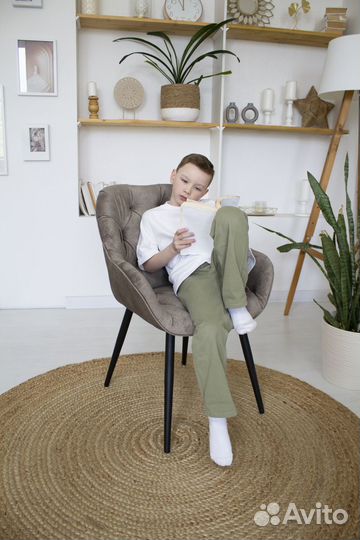 Поворотные стулья для дома и офиса