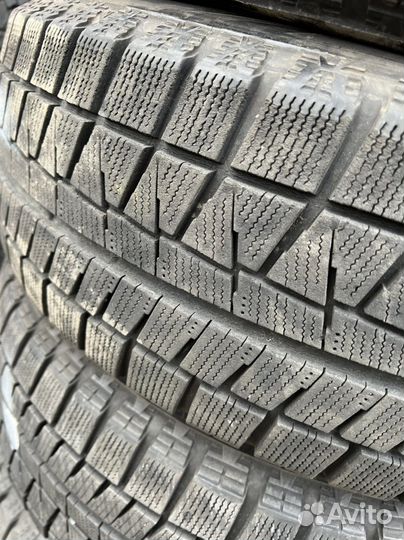 Bridgestone Blizzak Revo GZ 215/60 R16