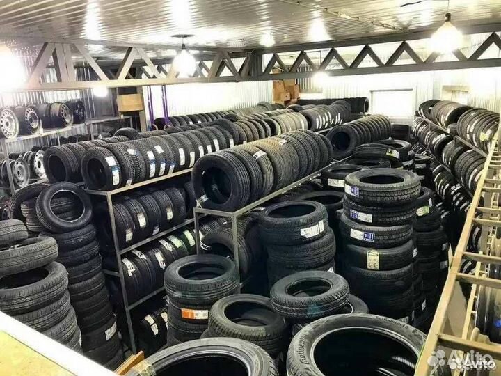 Fortune FSR702 215/55 R17