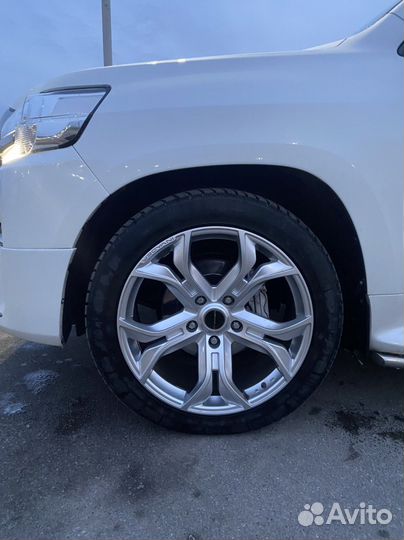 Диски R22 5x150 Land Cruiser 285/45R22