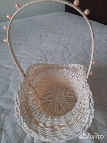 Плетёная корзинка