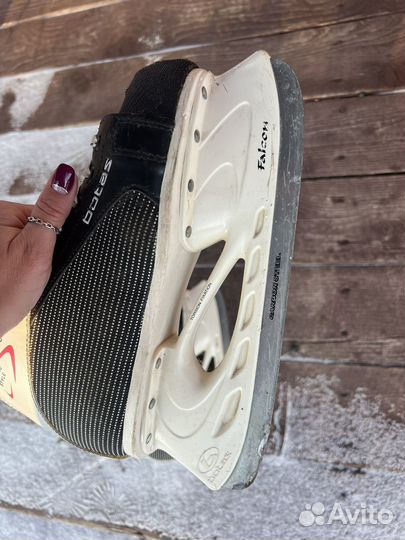 Коньки хоккейные Botas 40 размер