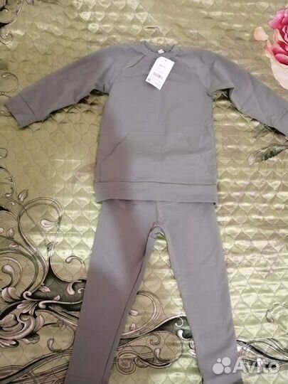 Костюм спортивный