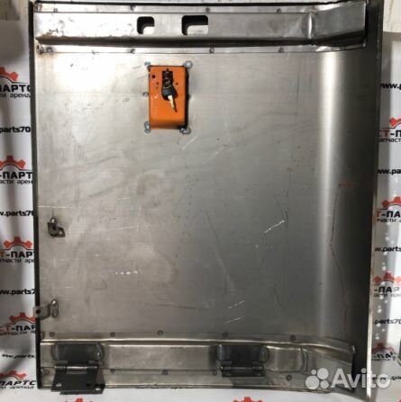 Дверь отсека воздушного фильтра в сборе 7038425-PN