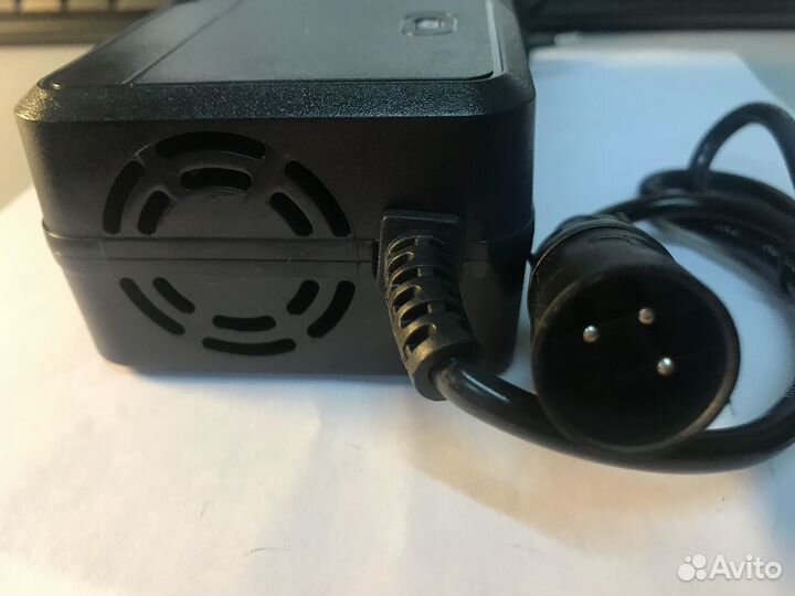 Зарядка для электровелосипеда 48V (54.6V) 2A