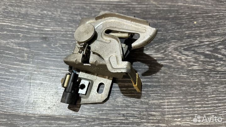 Замок капота volvo S40 V50