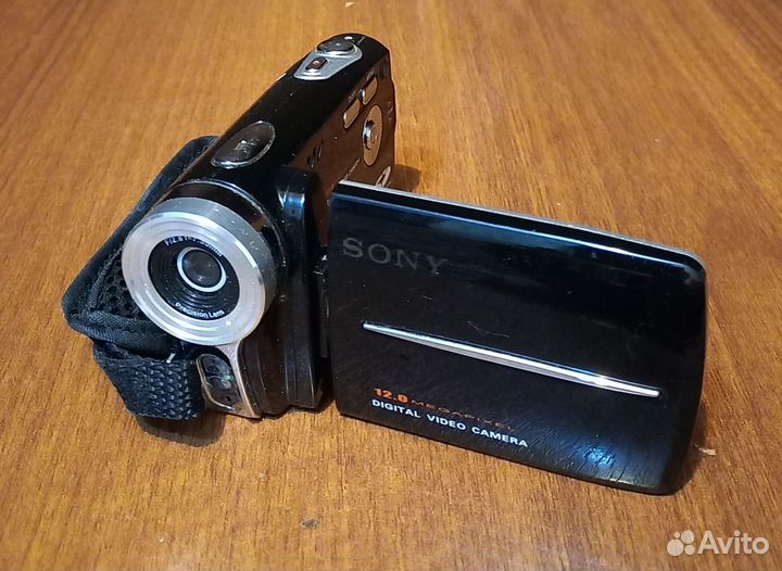 Продам видео камеру