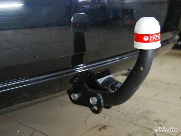 Фаркоп заводской на Рено Логан 1