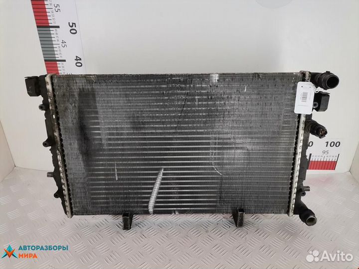 Радиатор (основной) Volkswagen Polo 3 рест. 2002