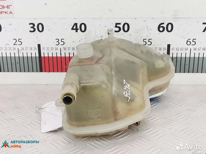 Бачок расширительный Audi A6 4A/C4 1996 8D0121403D