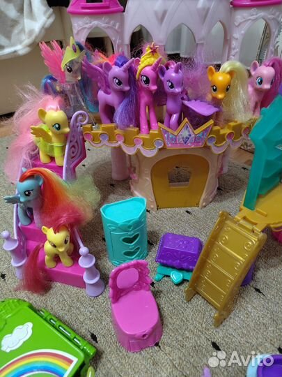 My Little Pony фигурки, замок