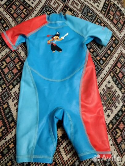 Костюм для плавания