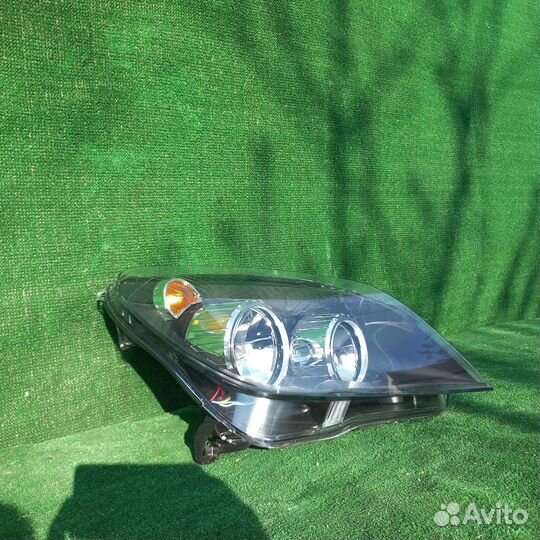 Фара передняя правая Opel astra h
