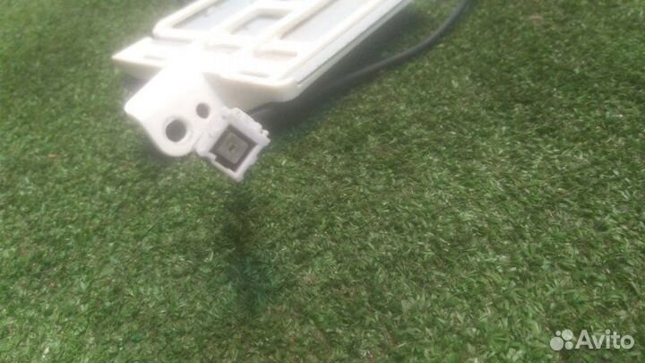 Антенна передняя Toyota Land Cruiser Prado KDJ150