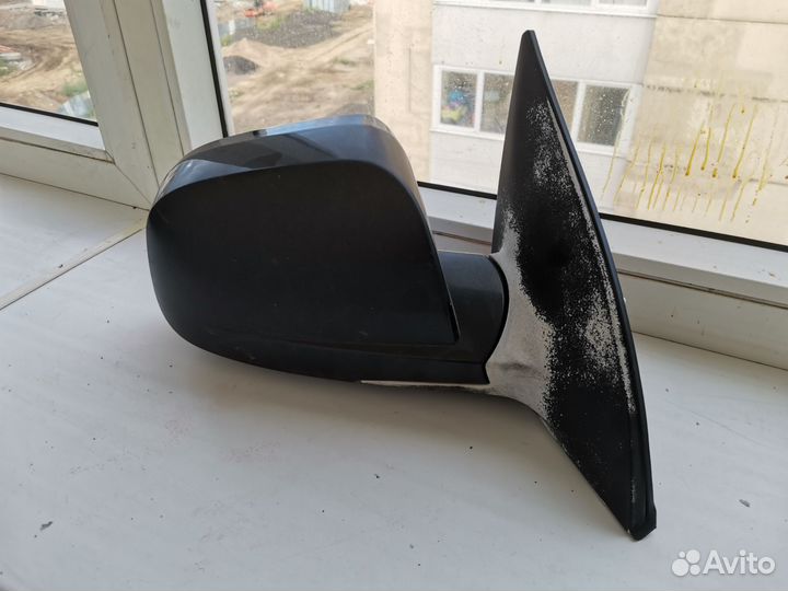 Зеркало правое на daewoo gentra