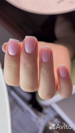 Маникюр педикюр