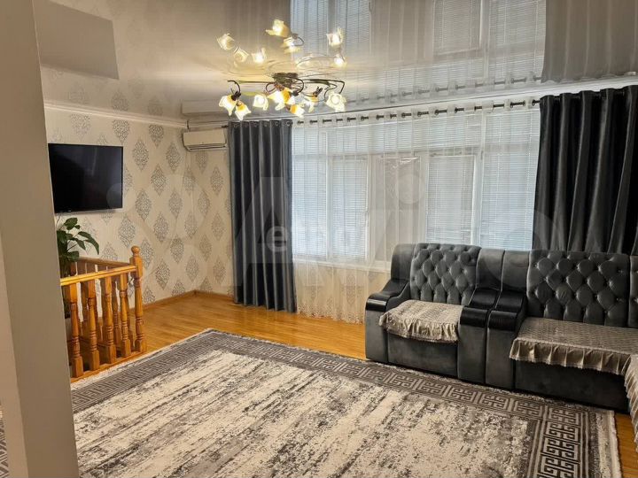 2-к. квартира, 98 м², 1/5 эт.