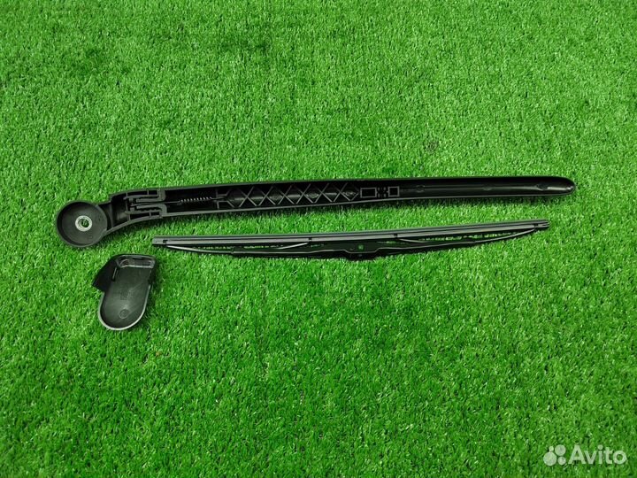 Поводок заднего стеклоочистителя Cayenne 955/957 p