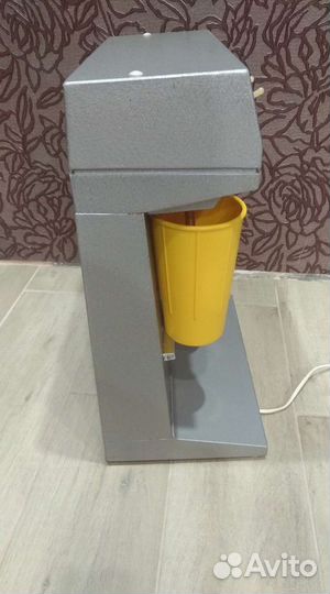 Миксер для молочных коктейлей« Воронеж-3 »