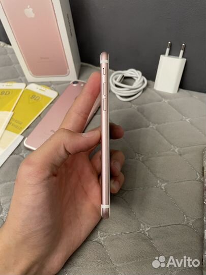 Телефон iPhone 7 128gb 2шт
