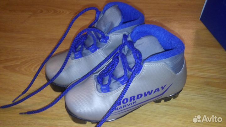 Ботинки лыжные 28, 31 размеры