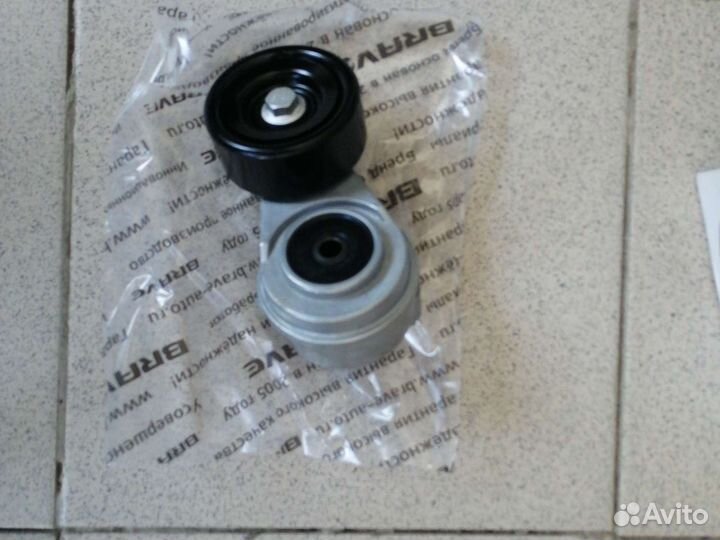 Натяжитель ремня Solaris Hyundai