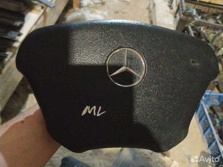 Подушка безопасности в руль. Мерседес мл w163