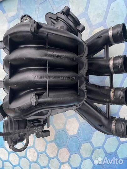 Коллектор впускной 06B133210bg