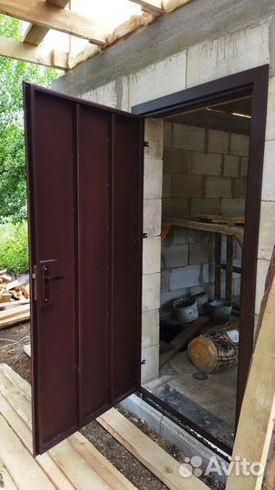 Металлические входные двери