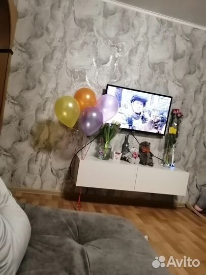 Тумба под тв белая подвесная Айден