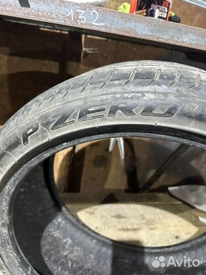 Pirelli P Zero 275/35 R21