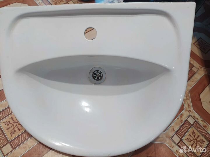 Раковина в ванную бу с пьедесталом